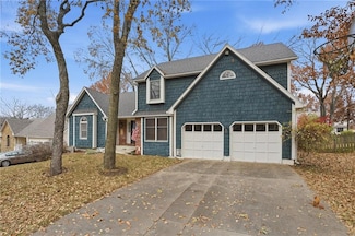 1113 NW Forest Dr, Blue Springs, MO 64015