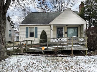 217 Ohio Ave, Louisville, OH 44641