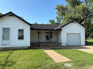 7905 W 18th St, Tulsa, OK 74127