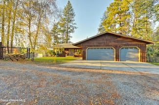 18469 W Riverview Dr, Post Falls, ID 83854