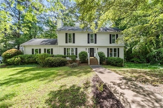 411 Woodstone Dr W, Marietta, GA 30068