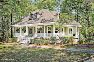 5909 Dutchman Creek Rd, Southport, NC 28461