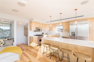 814 Monterey Blvd, Hermosa Beach, CA 90254