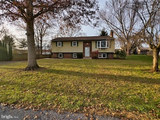 175 Bobby Jones Dr, Etters, PA 17319