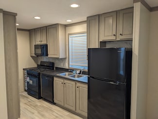 300 Forrest Ave Unit 67, Springfield, IL 62702