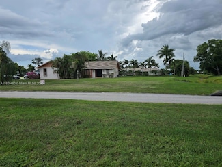 2802 SE Calvin St, Port Saint Lucie, FL 34952