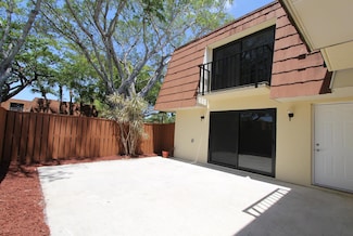 404 Live Oak Ln, Boynton Beach, FL 33436