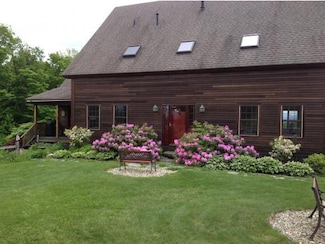 448 Woods Rd, Northfield, VT 05663