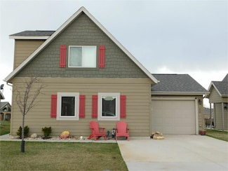 290 240th Ave, Arnolds Park, IA 51331