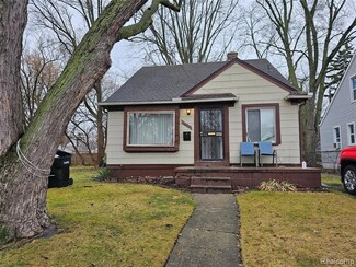 19356 Huntington Rd, Detroit, MI 48219