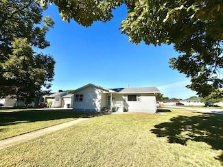 2872 Linden Dr, Columbus, NE 68601