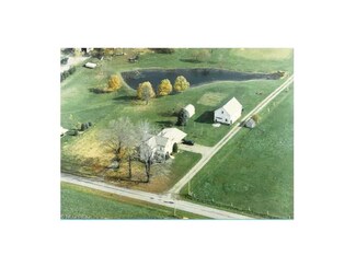 11267 Irvin Rd, Creston, OH 44217