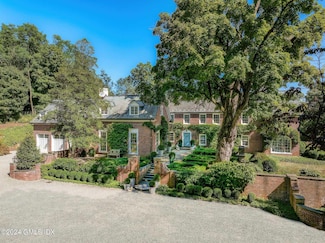 313 Stanwich Rd, Greenwich, CT 06830