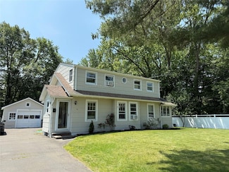 34 West St, West Nyack, NY 10994