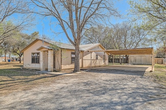 12177 Pearsall Rd, Atascosa, TX 78002