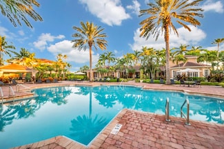 3661 NW Adriatic Ln Unit 208, Jensen Beach, FL 34957
