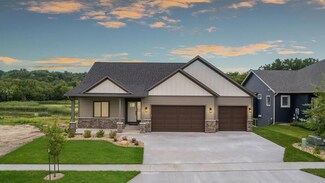 2027 Hadley Creek Dr NE, Rochester, MN 55906