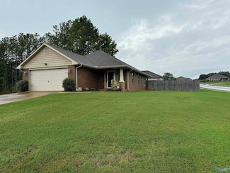 15749 Trey Hughes Dr, Harvest, AL 35749