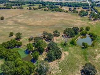 12609 Friendship Rd, Pilot Point, TX 76258