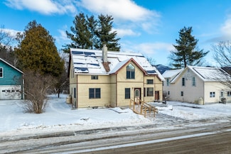 28 Market St, Keene Valley, NY 12943