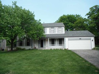 3116 Carriage Hill Rd, Island Lake, IL 60042