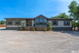 15153 Kivett Ln, Virginia Foothills, NV 89521