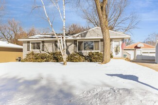 2105 Emerald Ln, Saint Paul, MN 55122
