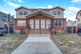 7010 Amstel Blvd, Far Rockaway, NY 11692