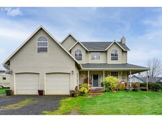 380 SW 7th St, Dundee, OR 97115