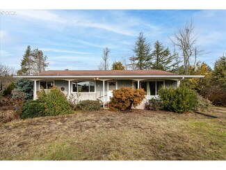 19362 S Henrici Rd, Oregon City, OR 97045