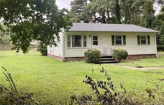3050 Cheatham Dr, West Point, VA 23181