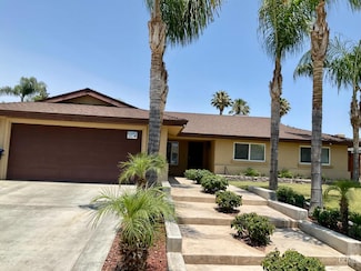 1904 Raymond A Spruance Ct, Bakersfield, CA 93304