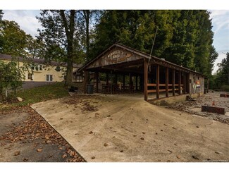 11705 Glass Overlook Rd SE, Elizabeth, IN 47117