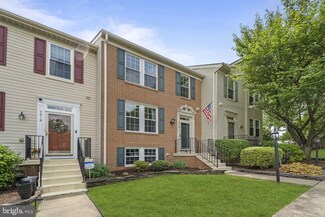 7314 Hartshorne Square, Alexandria, VA 22315
