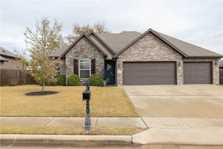 211 Verona Way, Centerton, AR 72719