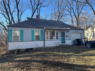 6716 Sterling Ave, Raytown, MO 64133