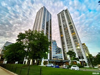 125 SW Jefferson Ave Unit W25, Peoria, IL 61602
