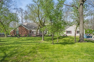 6345 Dog Leg Rd, Dayton, OH 45415
