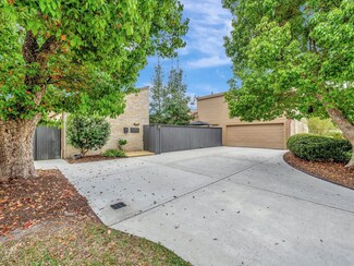 15210 Torry Pines Rd, Houston, TX 77062