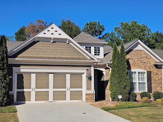 5911 Chimney Rock Dr, Hoschton, GA 30548
