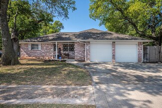330 Shiloh Dr, Norman, OK 73071