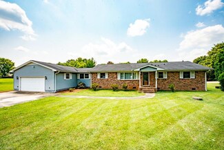 8005 Clinard Farms Rd, High Point, NC 27265