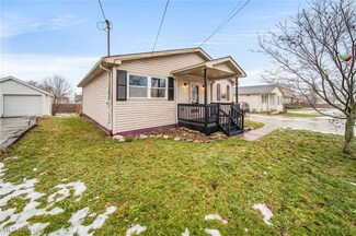 1211 Benton St, Barberton, OH 44203