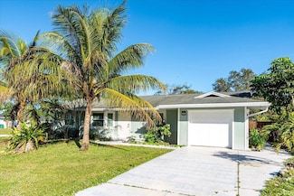 797 NW Kingston St, Port Saint Lucie, FL 34983