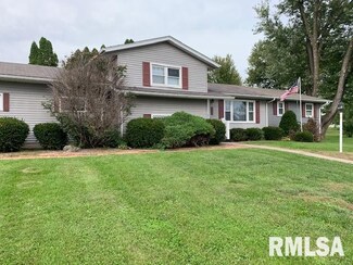 516 4th St, Buffalo, IA 52728