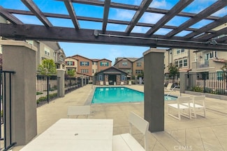 578 Apricot Ln, Fillmore, CA 93015