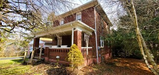 2019 Parkdale Ave, Hermitage, PA 16148