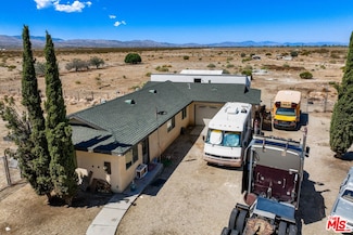 36901 165th St E, Llano, CA 93544