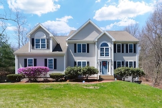 23 Vincent Rd, Mendon, MA 01756