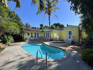 2434 19th Ave, Vero Beach, FL 32960